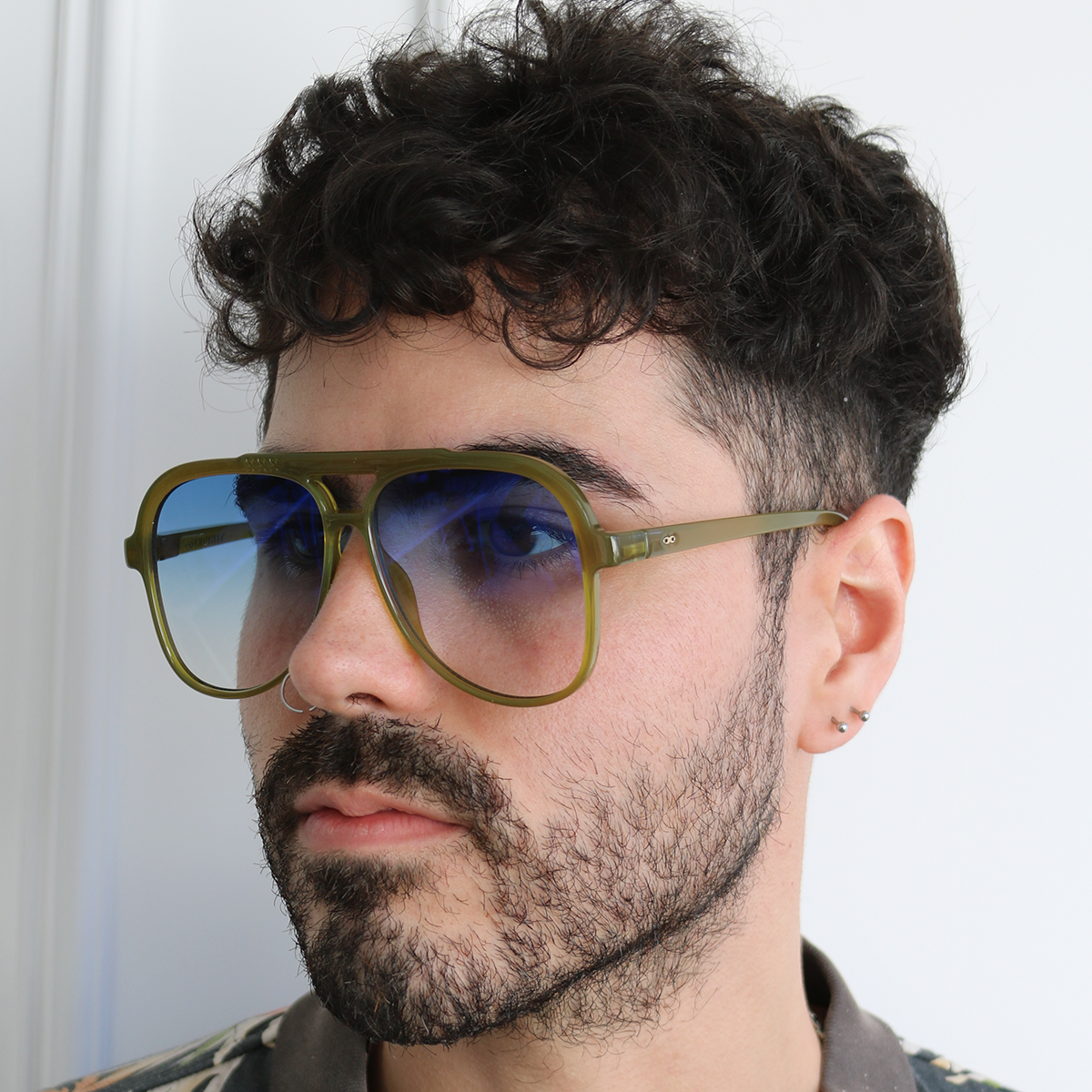 Triple Xxx Milky Green Lente Suave Espejada Azul Degrade