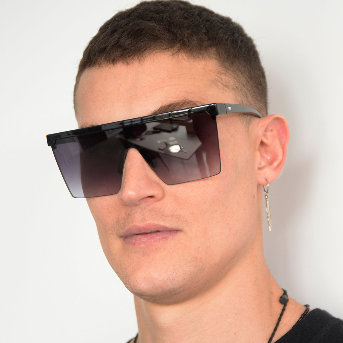 Moscow Negro Brillo Lente Gris Degrade