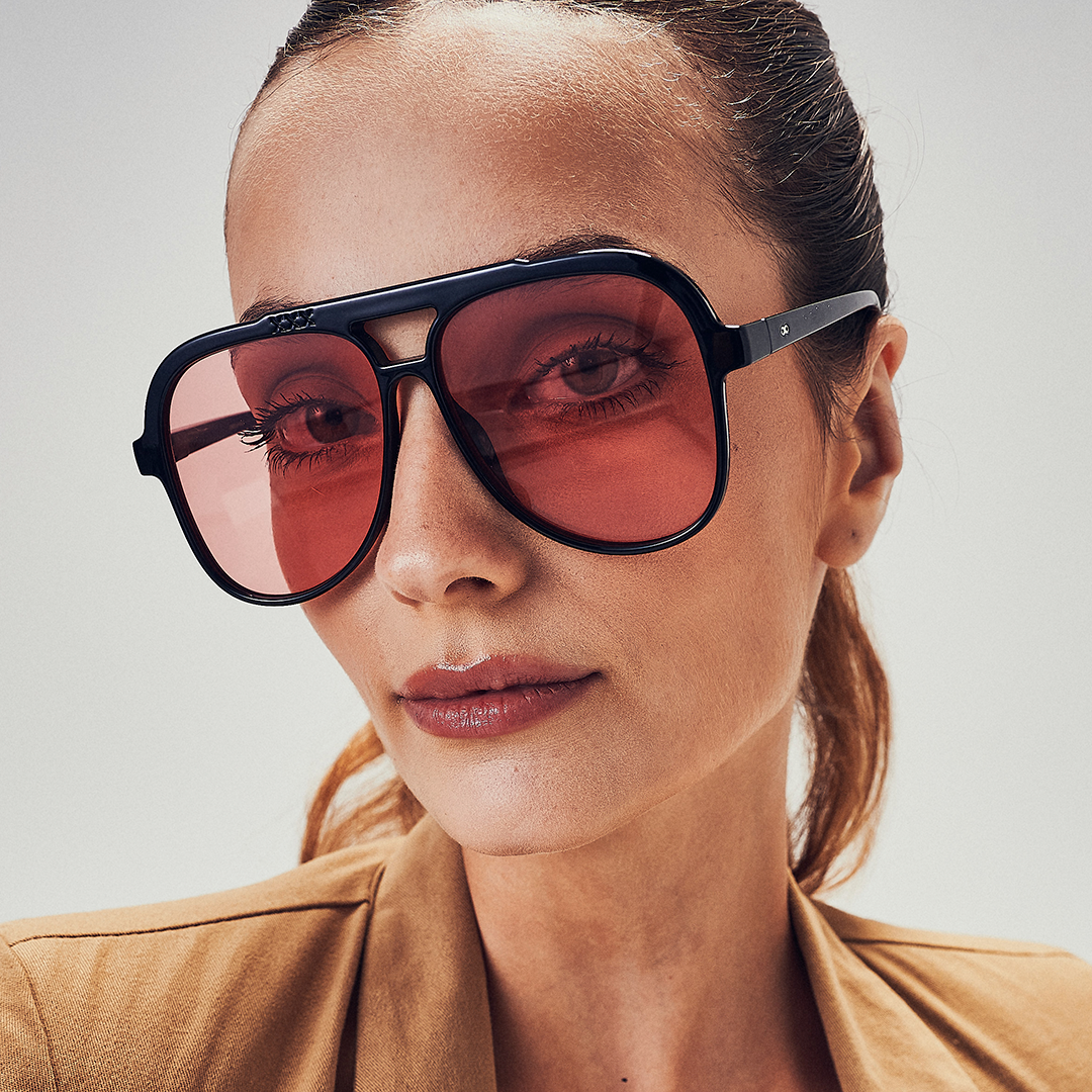 Triple Xxx Negro Brillo Lente Rosa