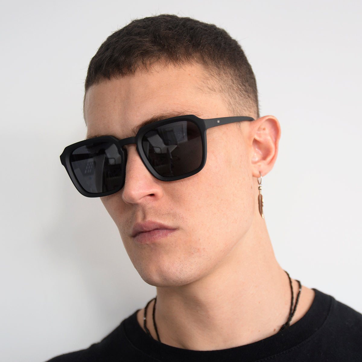 Monaco Negro Mate Lente Gris