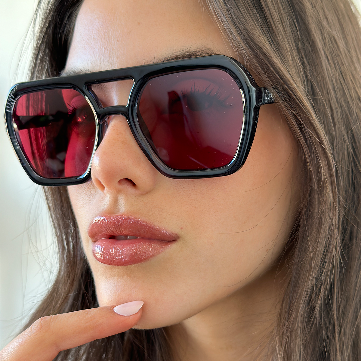 Lyon Translúcido Negro Lente Red Retro