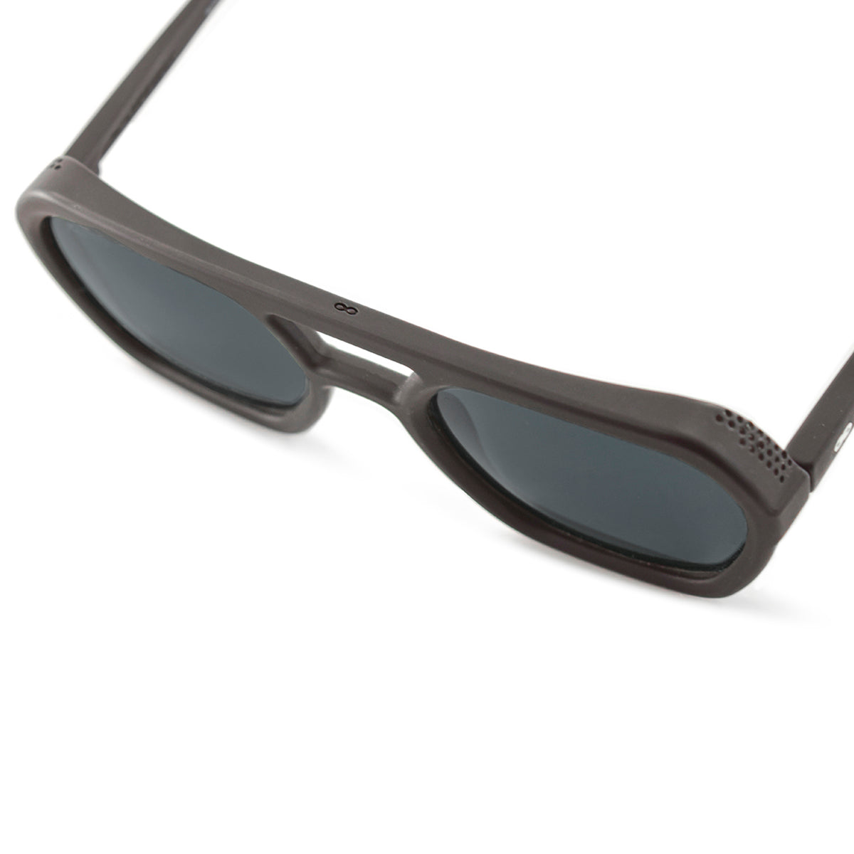 Lyon Negro Mate Lente Gris