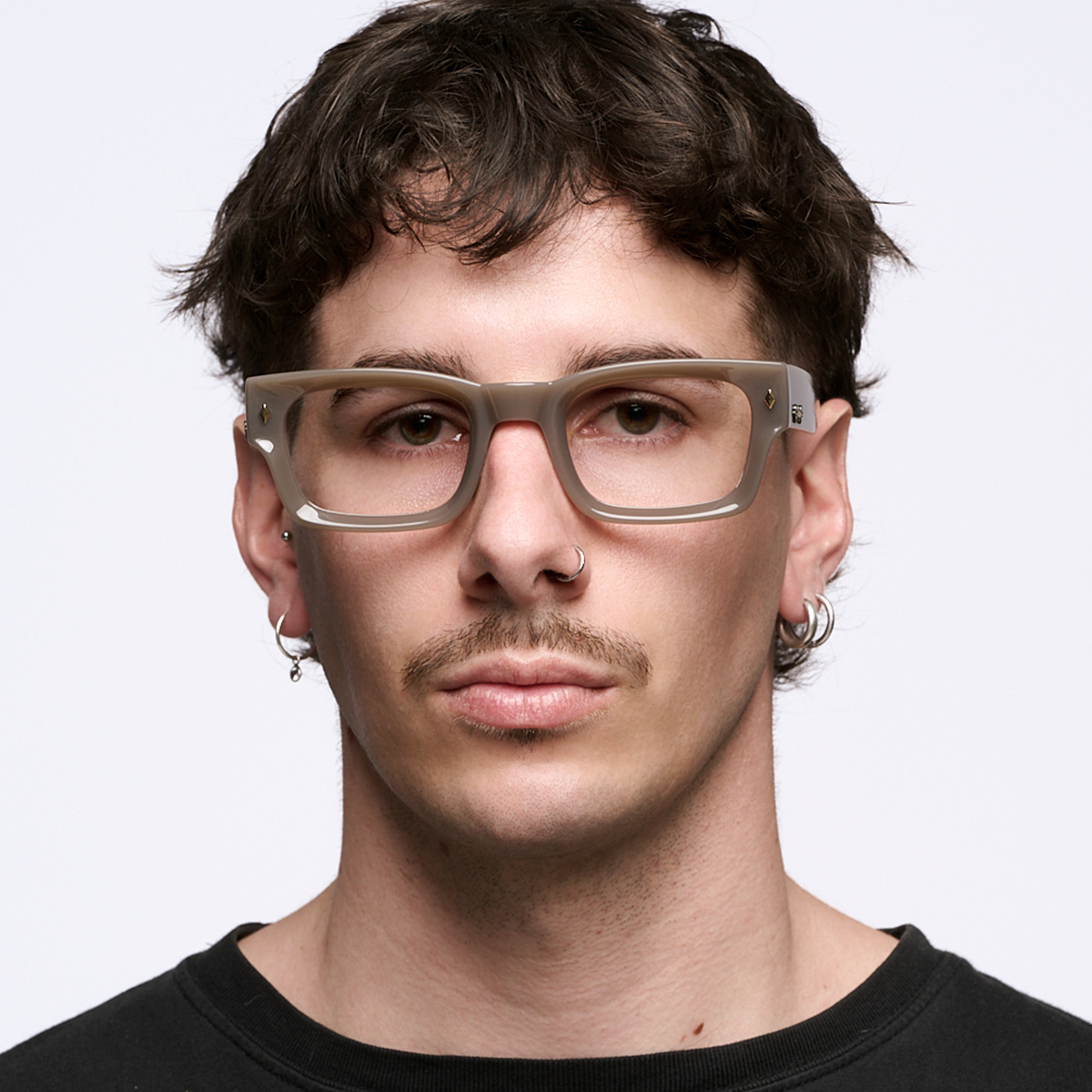 Armazon Admiration Milky Brown