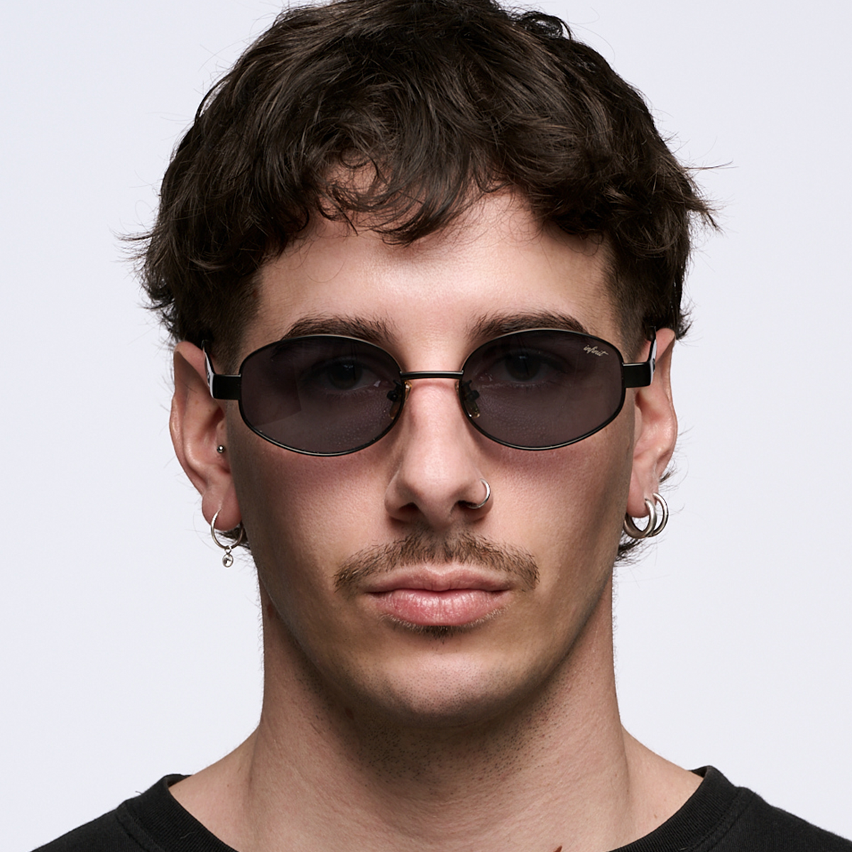 Alaska Negro Lente Gris