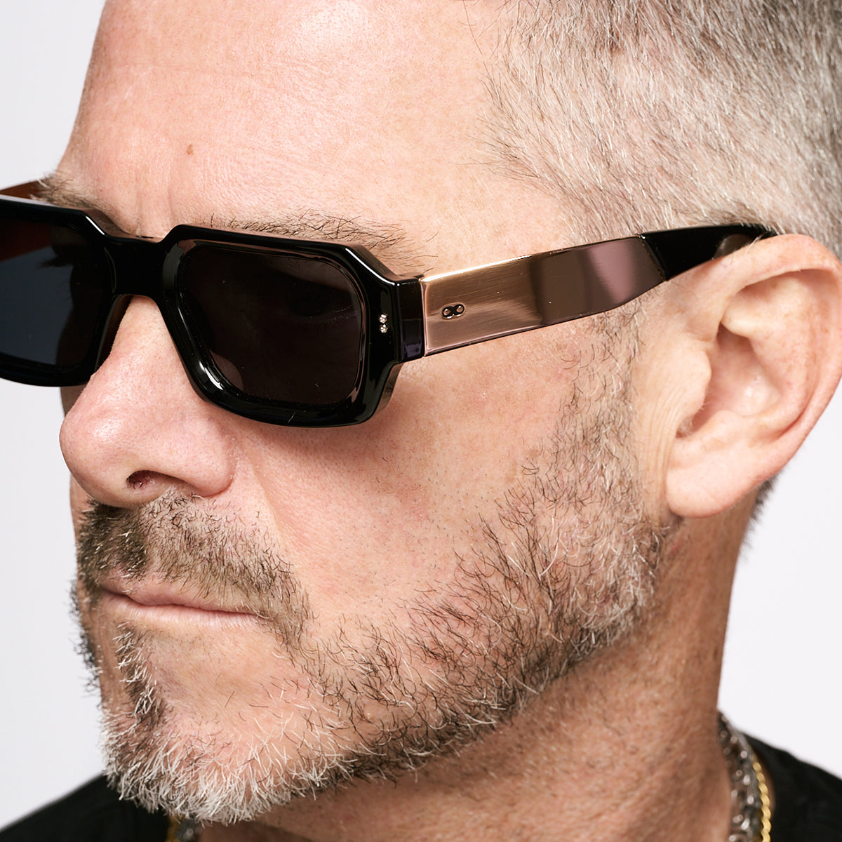 Bronx Metal Negro Lente Gris