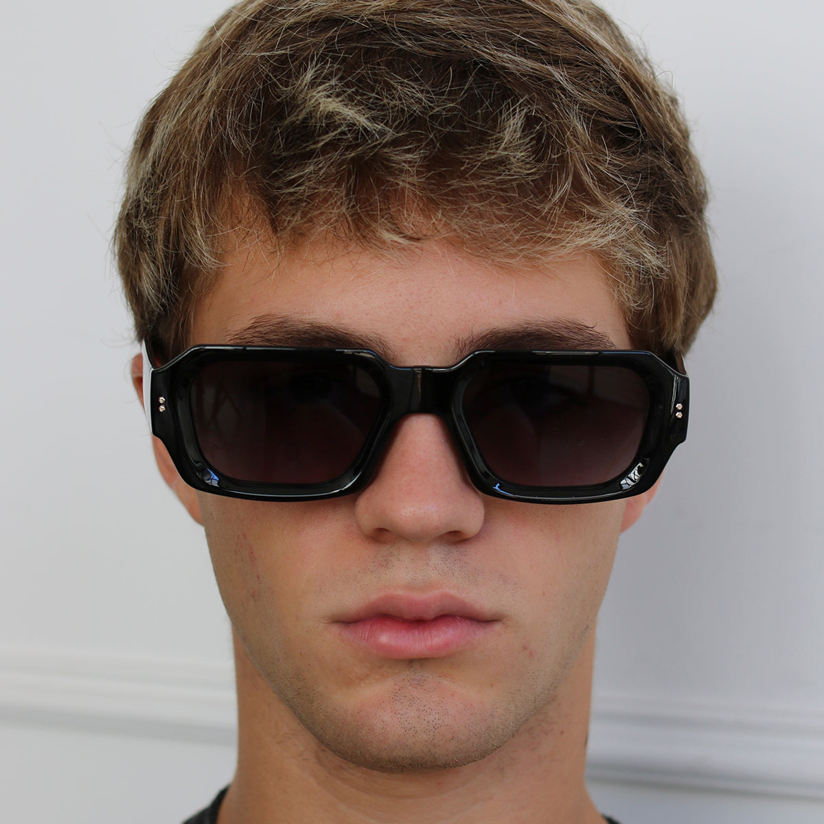 Bronx Negro Brillo Lente Gris Degrade