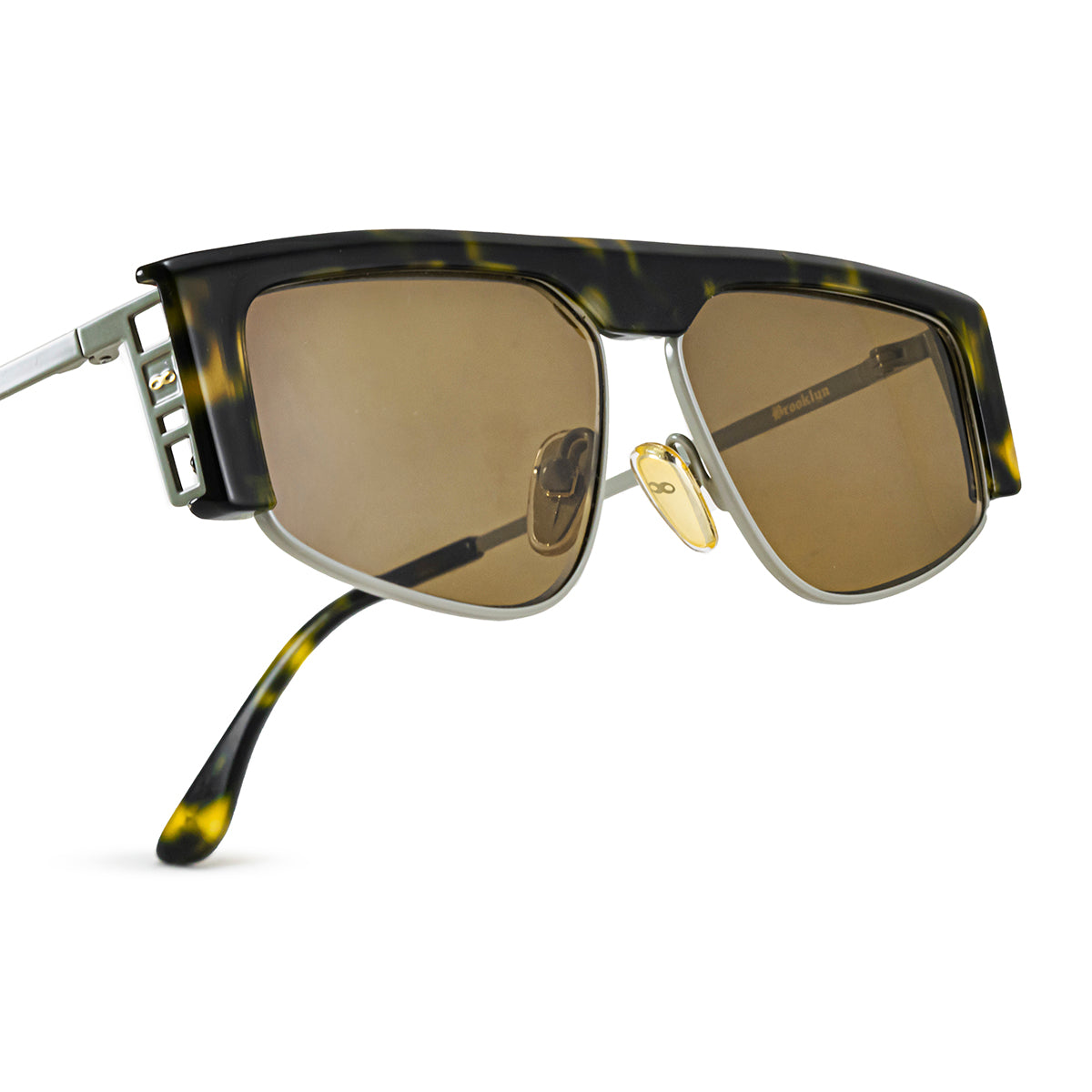 Brooklyn Carey Lente Marron