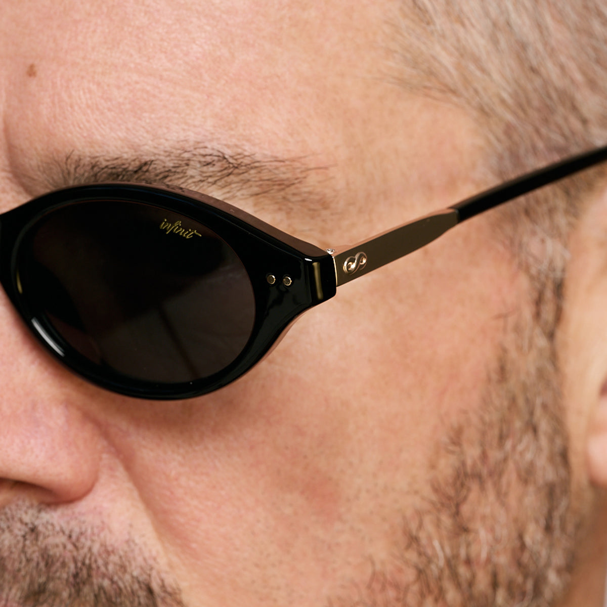 Cali Negro Brillo Lente Gris