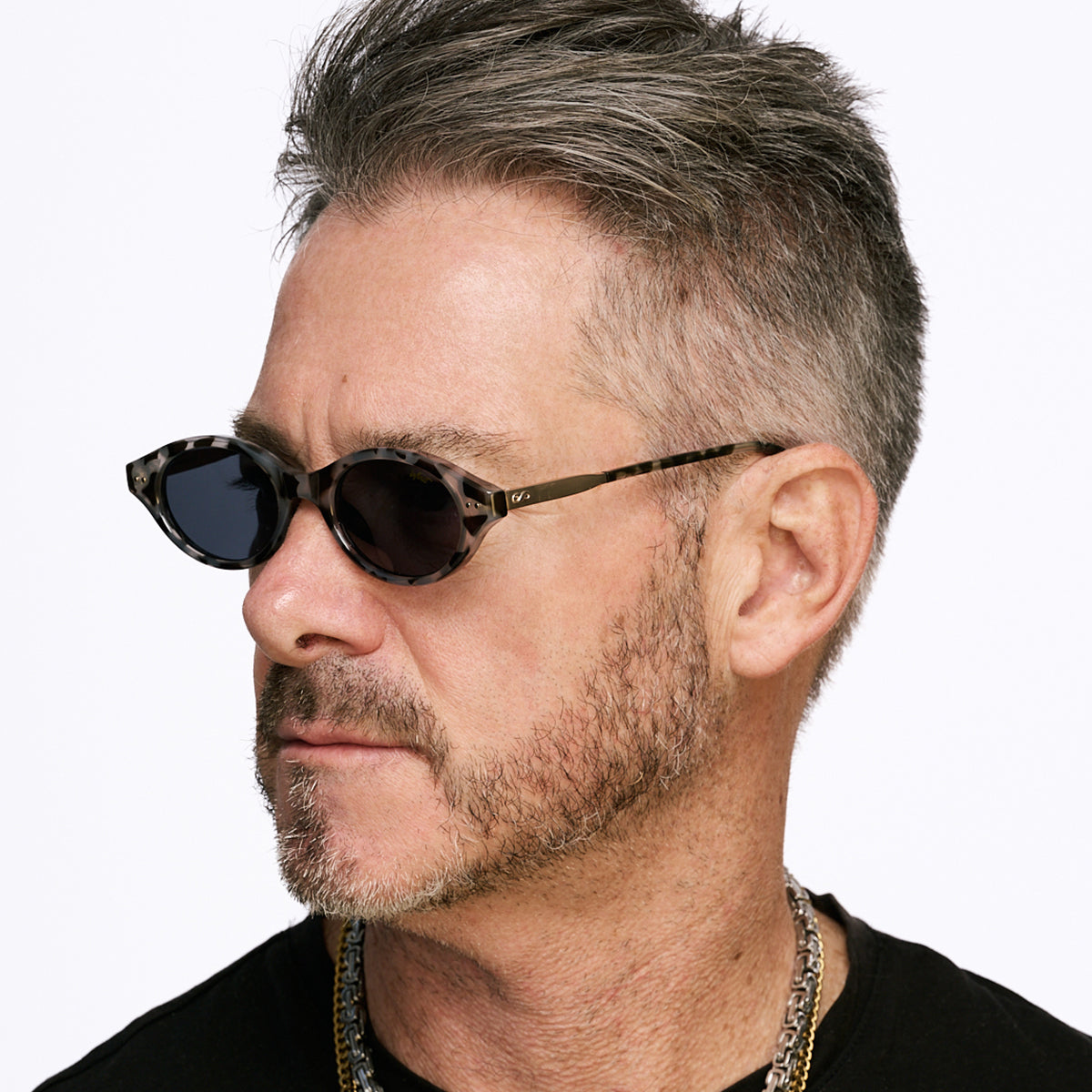 Cali Carey Azul Lente Azul