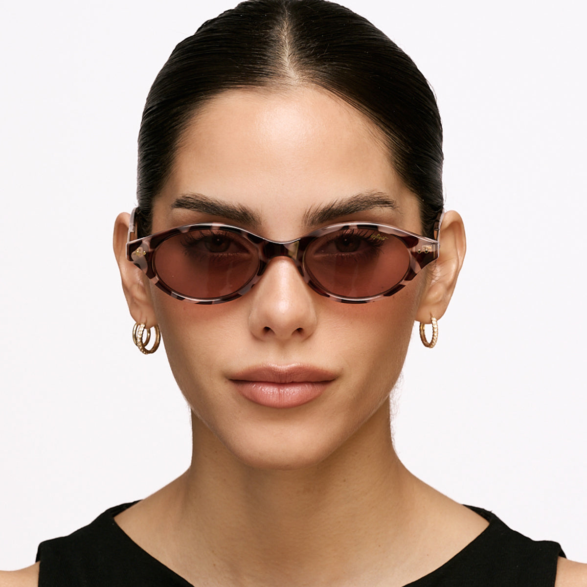 Cali Carey Rosa Lente Rosa