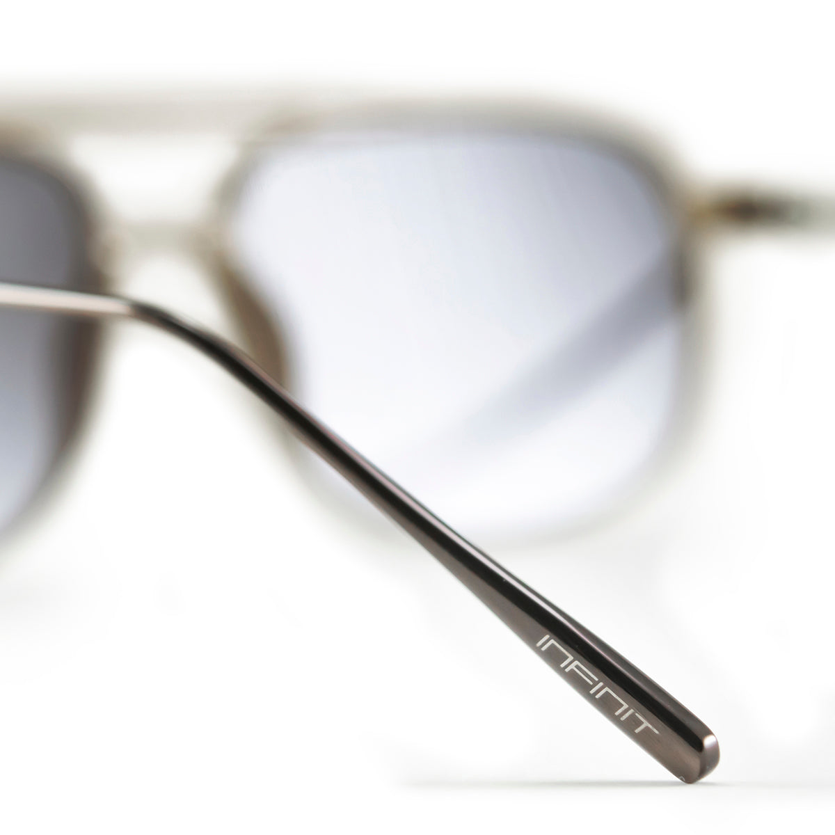 Caravan Milky Brown Lente Gris Degrade