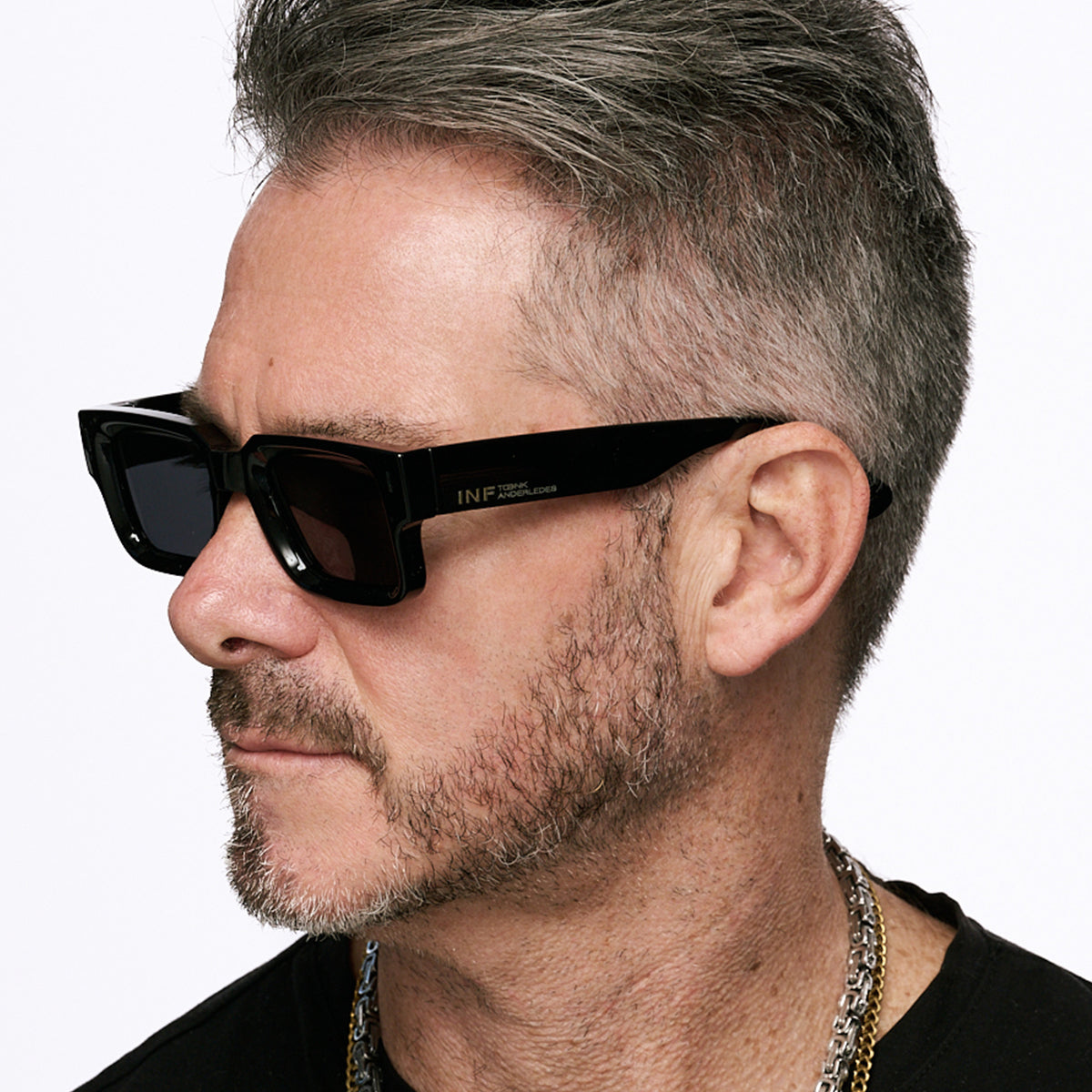 Exclamation Negro Brillo Lente Gris