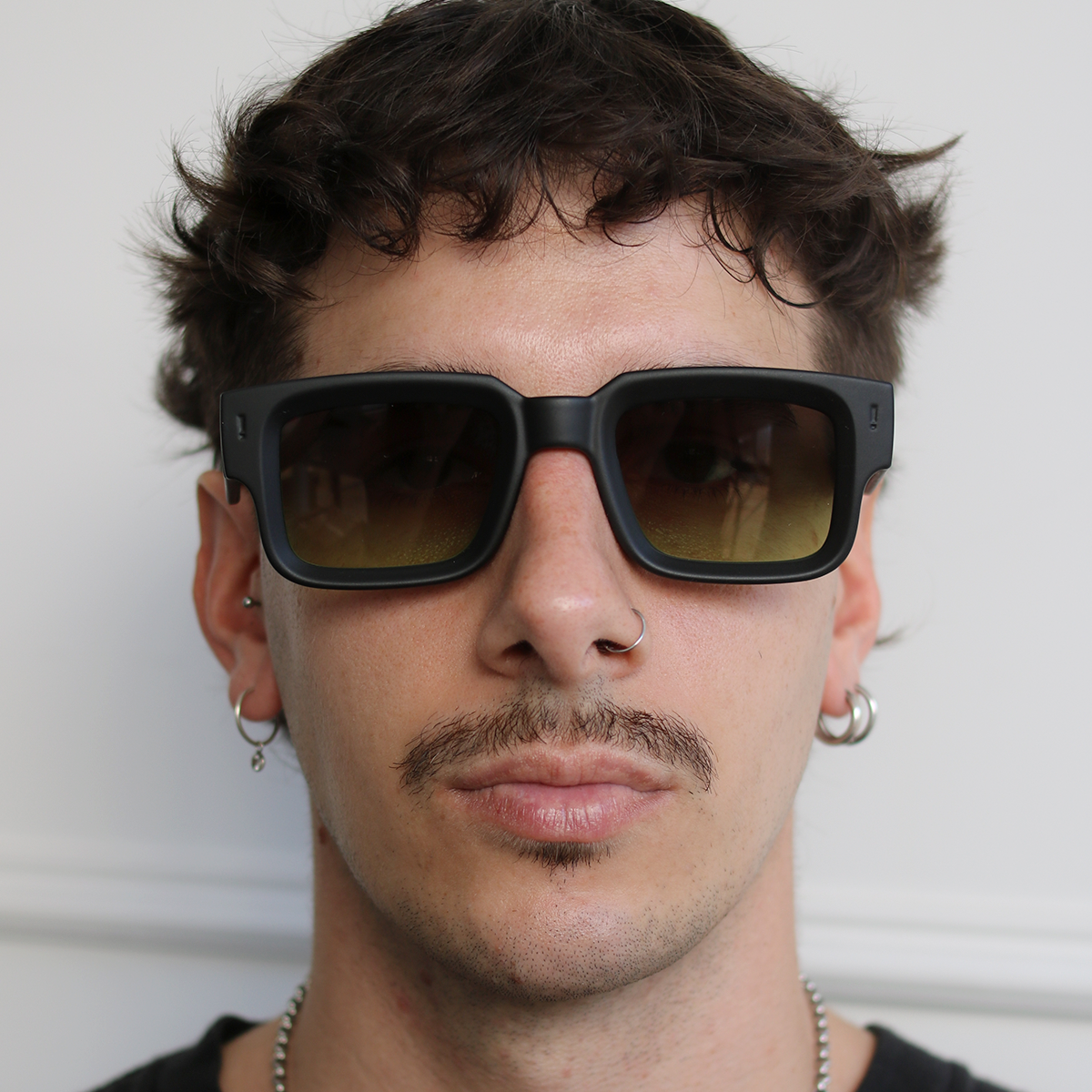 Exclamation Negro Mate Lente Verde Musgo