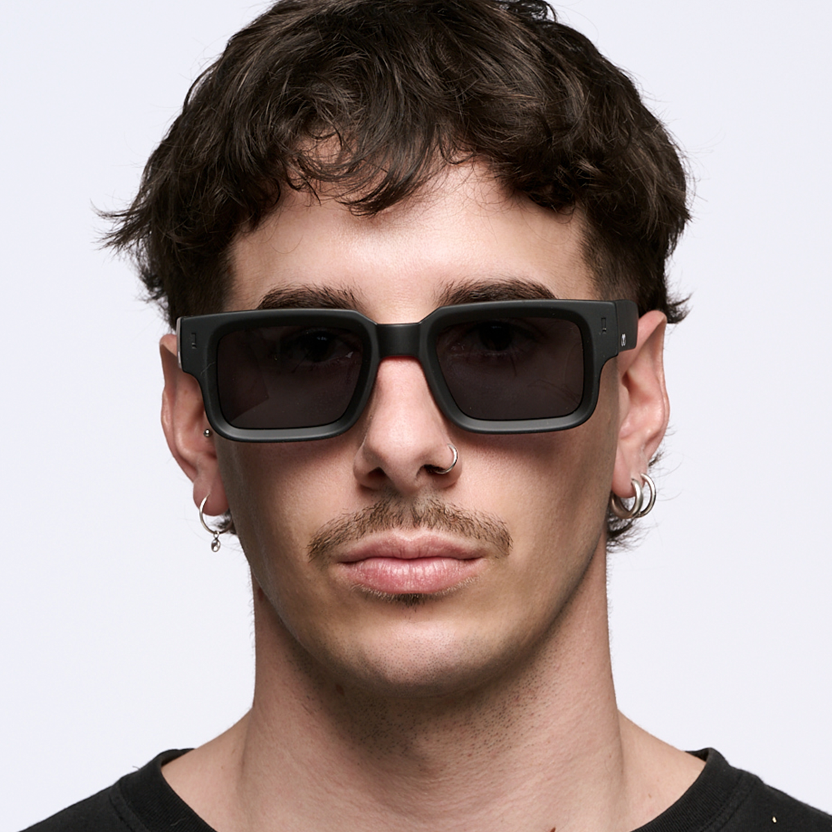 Exclamation Negro Mate Lente Gris Eco Sustentable