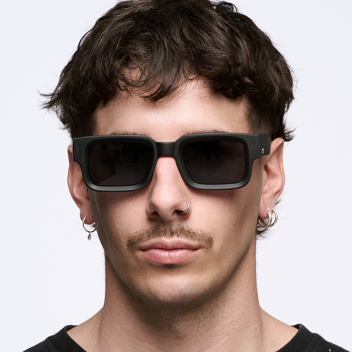 Exclamation Floating Negro Mate Lente Gris Polarizado