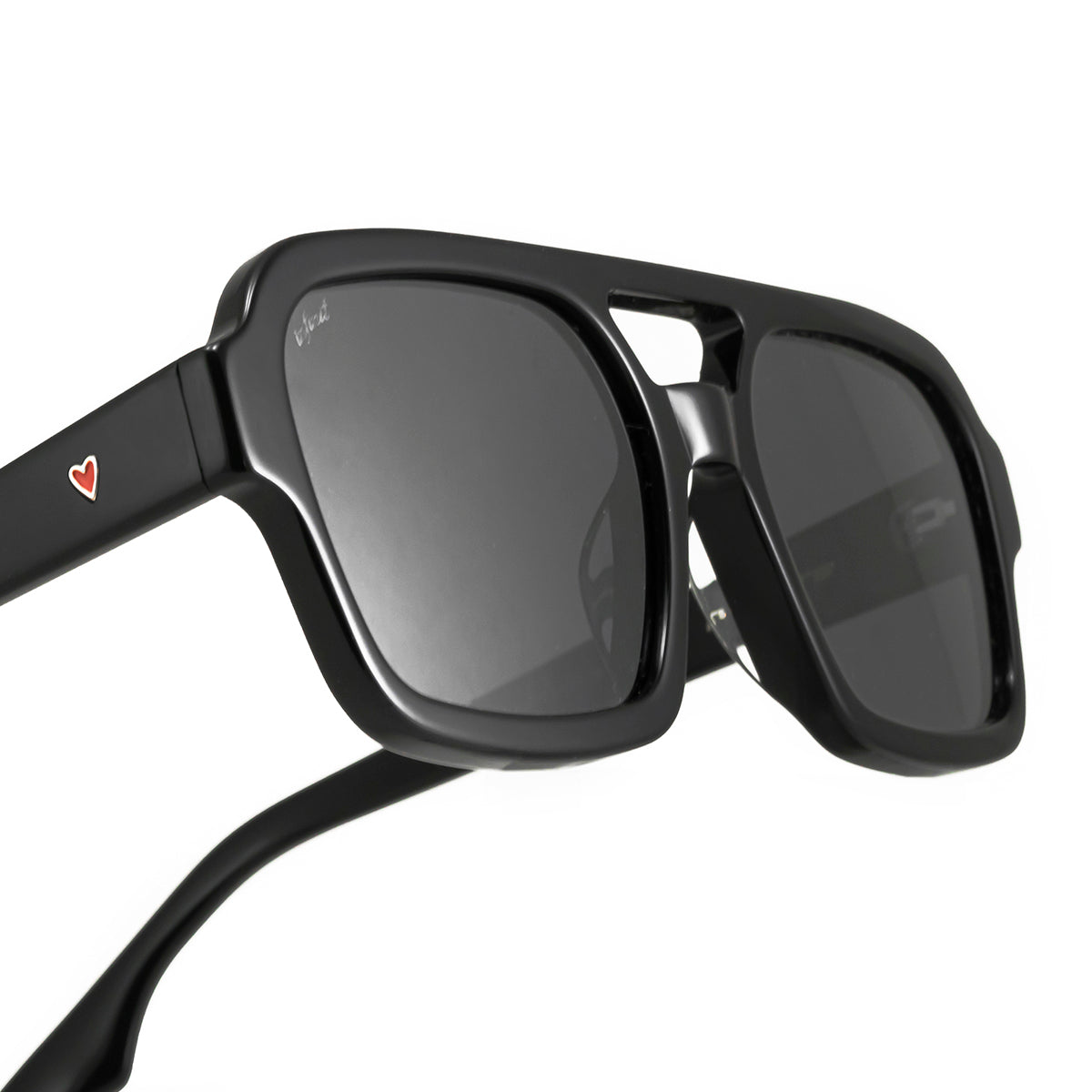 Hearts Premium Lúdica Series Negro Brillo Lente Gris Polarizado