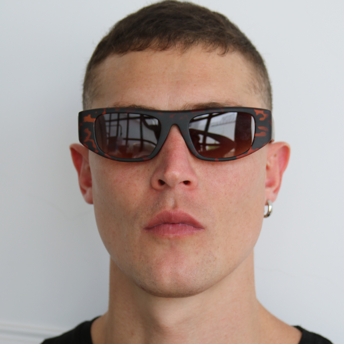 V8 Carey Lente Ambar