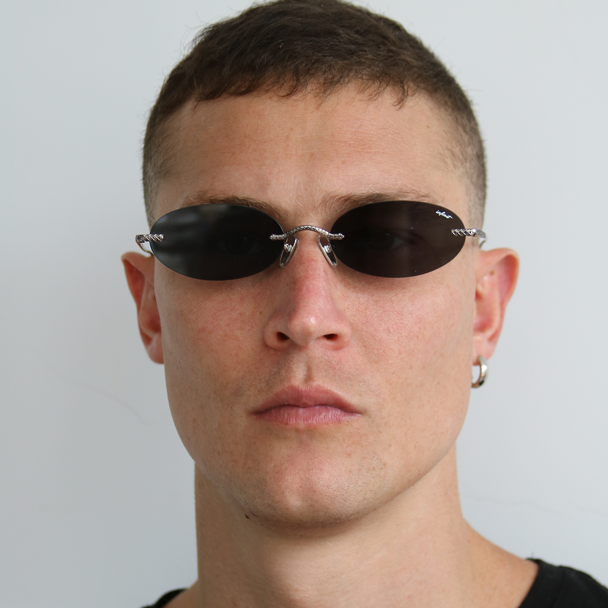 Aero Quo Gris Lente Gris