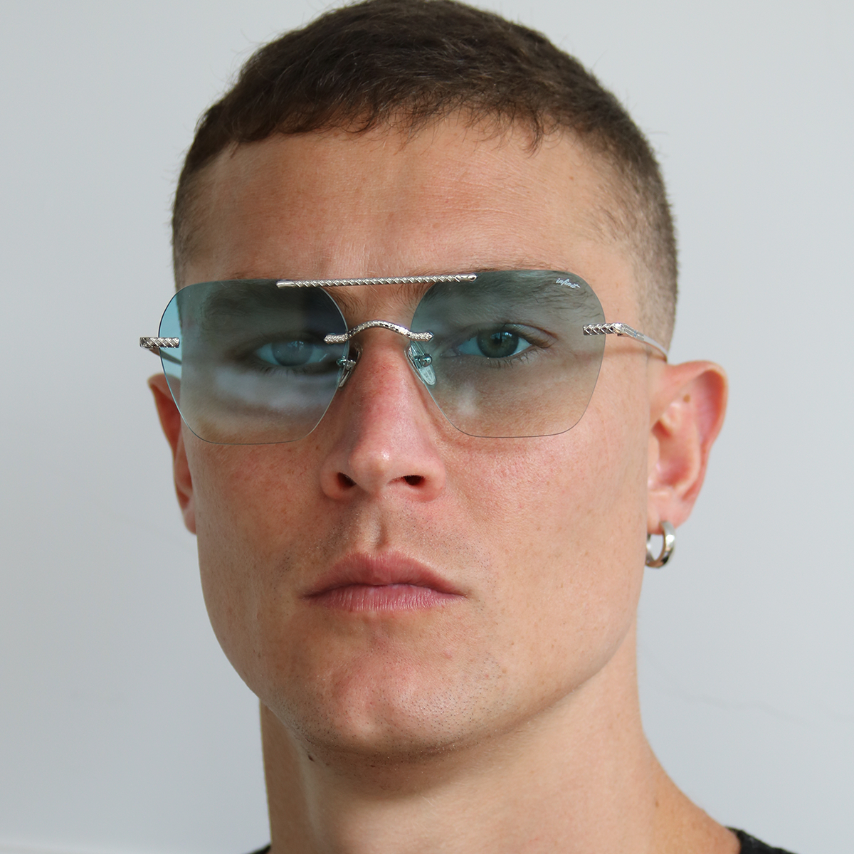 Lyon Metal Plateado Lente Celeste Degrade