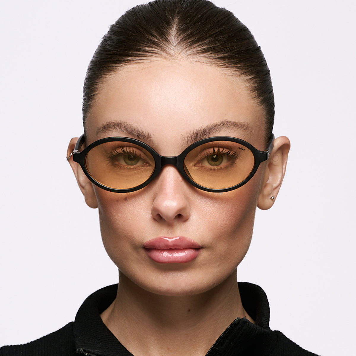 Liora Negro Mate Lente Amarilla