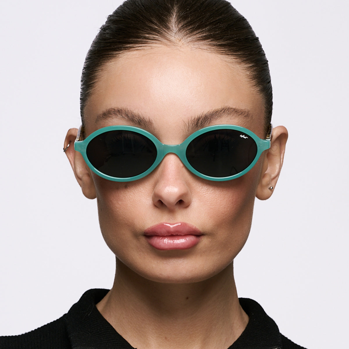 Liora Jade Carey Lente Gris
