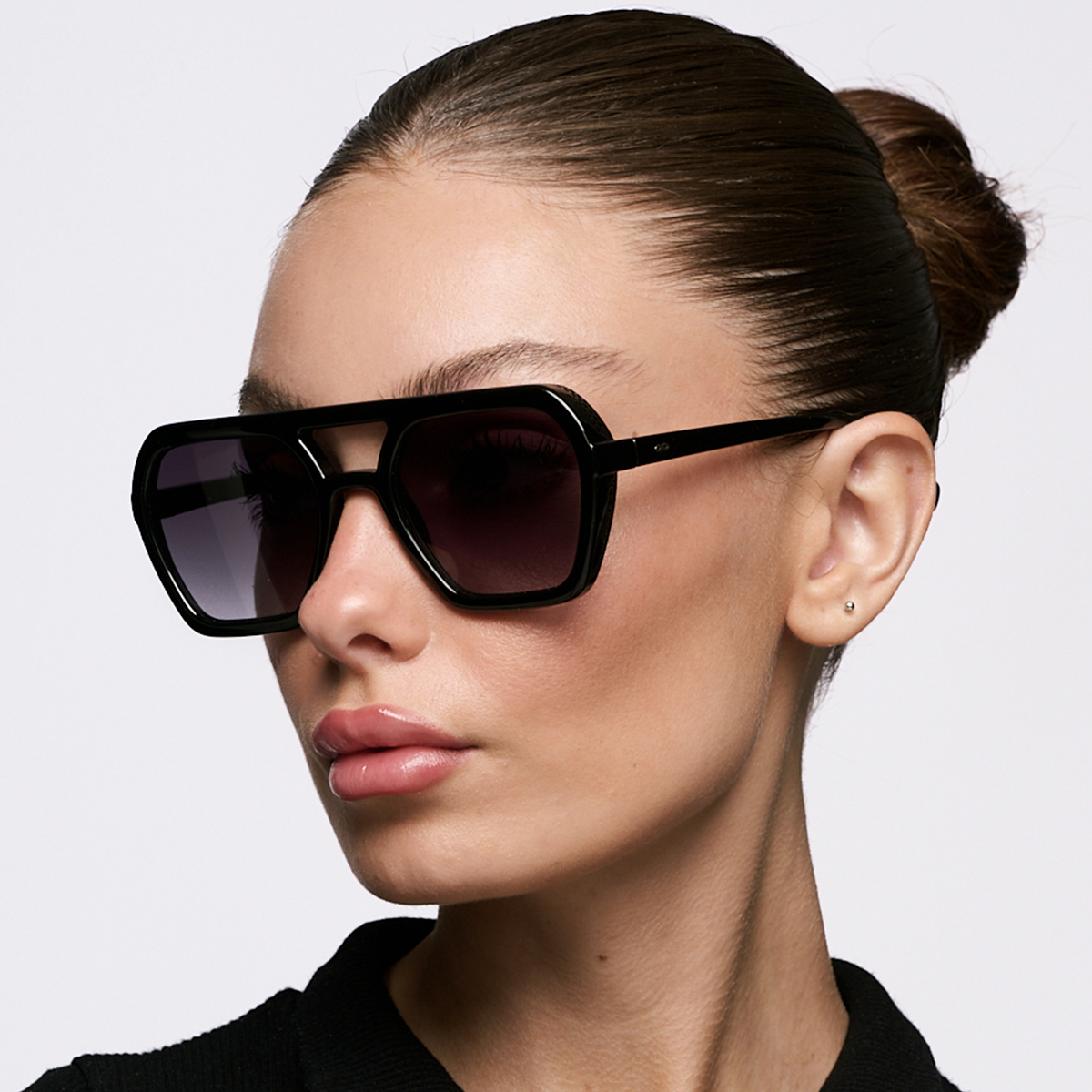 Lyon Negro Brillo Lente Gris Degrade