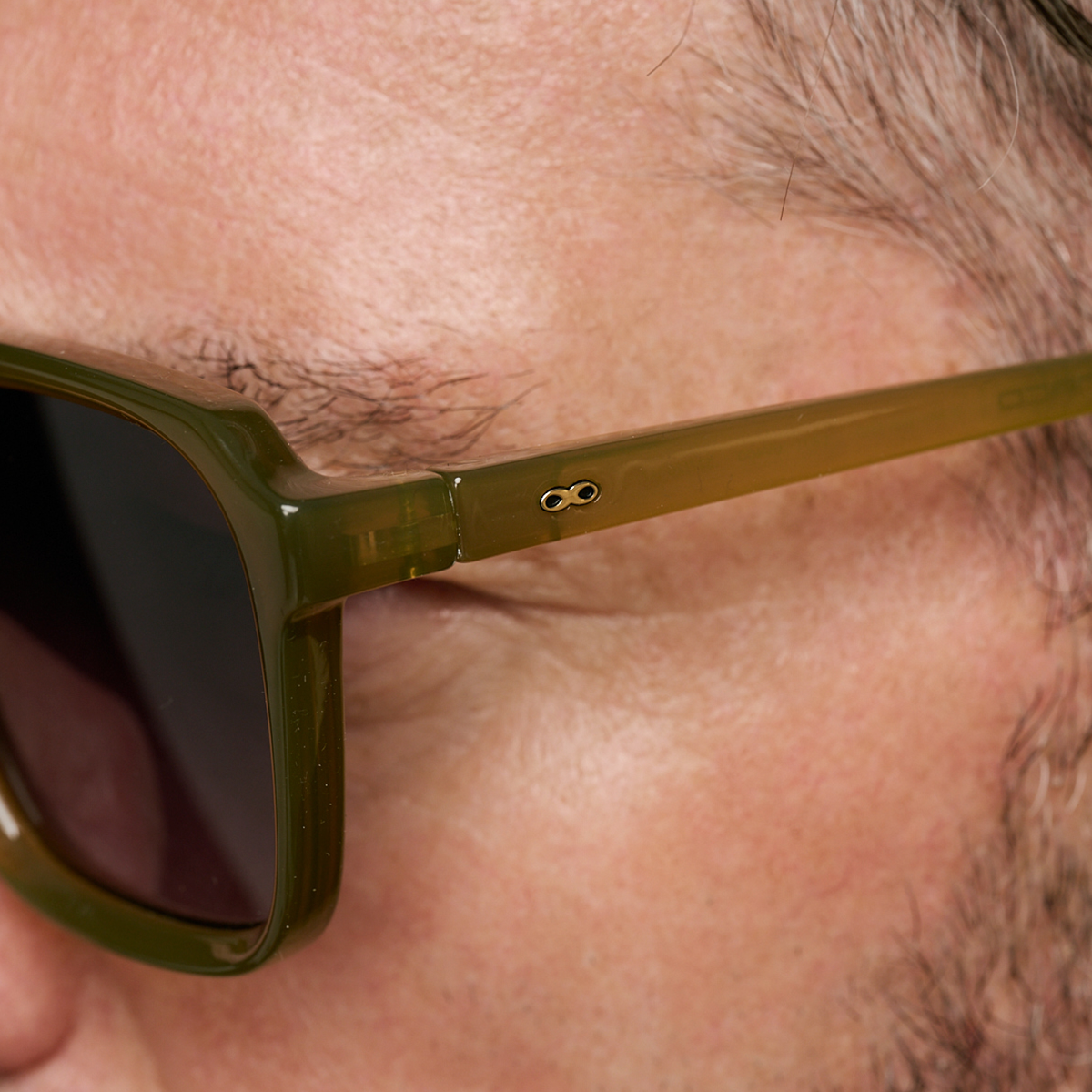 Monaco Milky Green Lente Gris Degrade