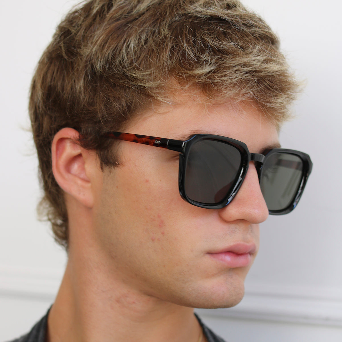 Monaco Negro Carey Lente Verde