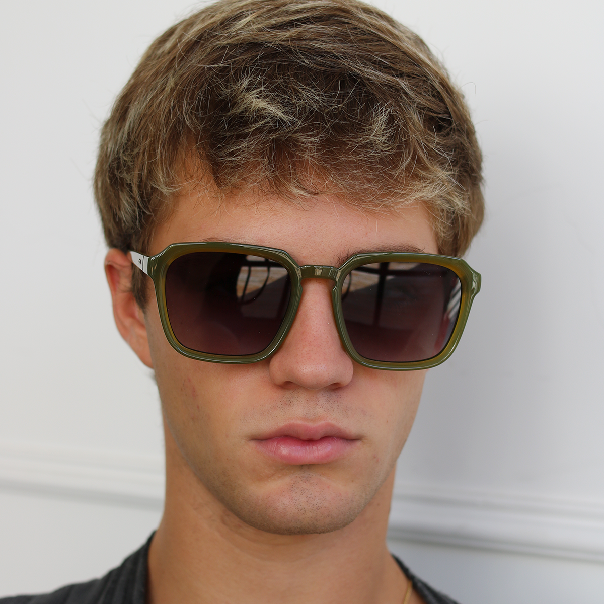 Monaco Milky Green Lente Gris Degrade