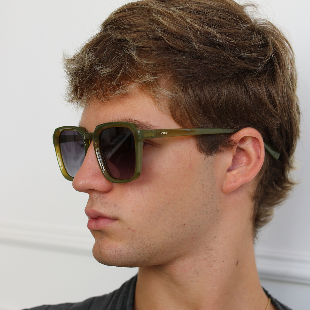 Monaco Milky Green Lente Gris Degrade