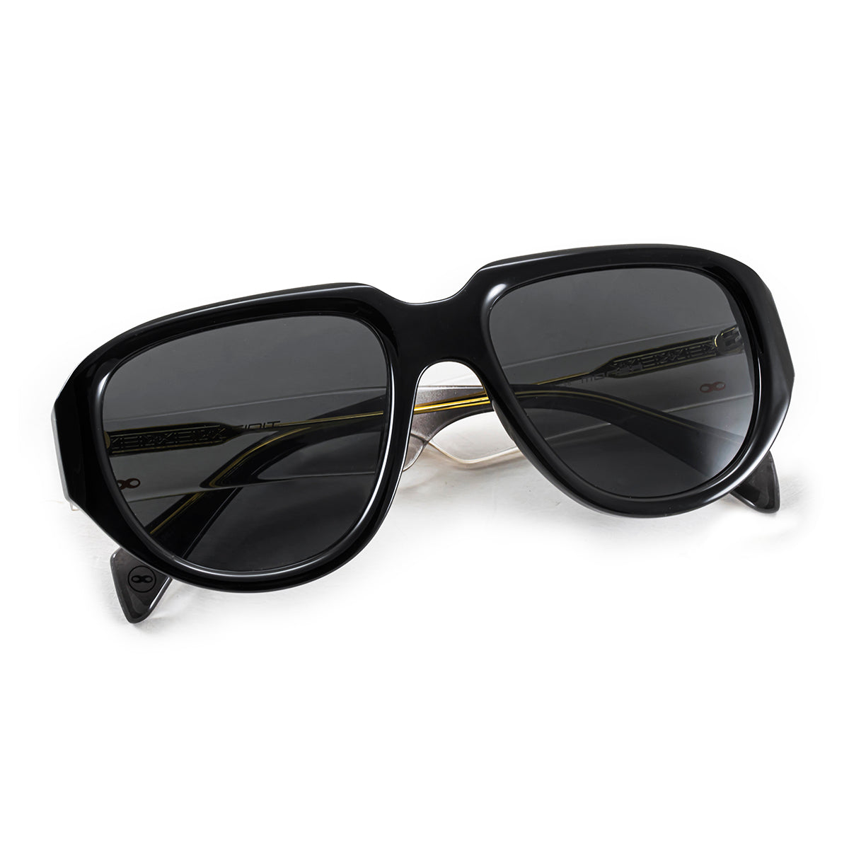 Monza Negro Brillo Lente Gris