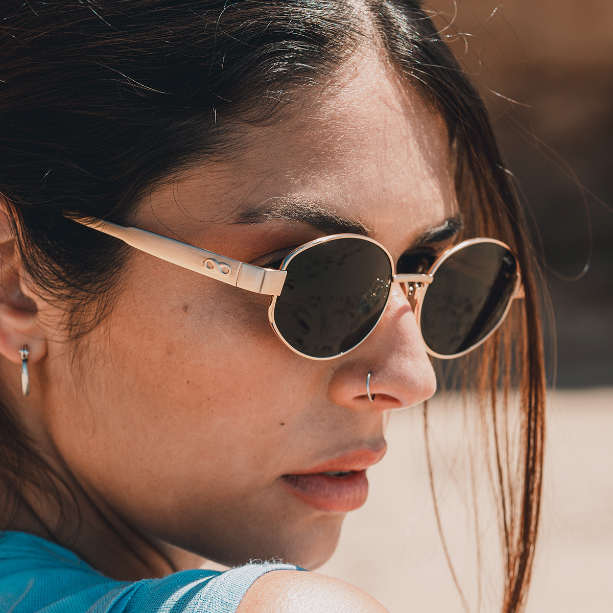 Alaska Dorado Lente Gris