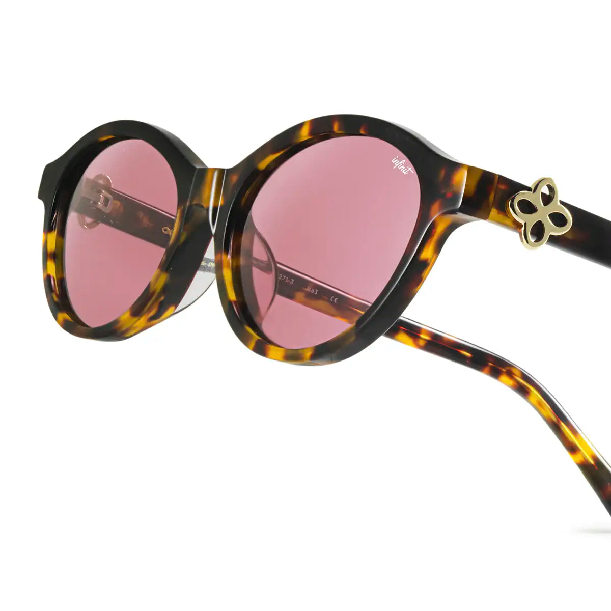 Naomi Carey Lente Rosa