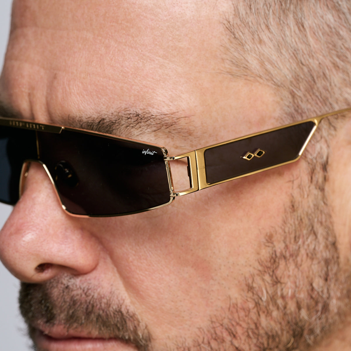 Panoramic Dorado Lente Gris