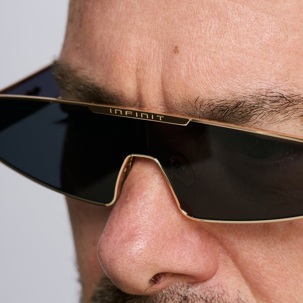 Panoramic Dorado Lente Gris