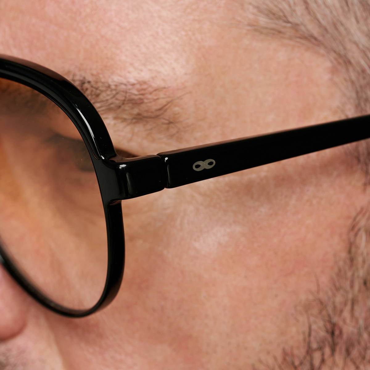 Paris Negro Brillo Lente Naranja Degradé