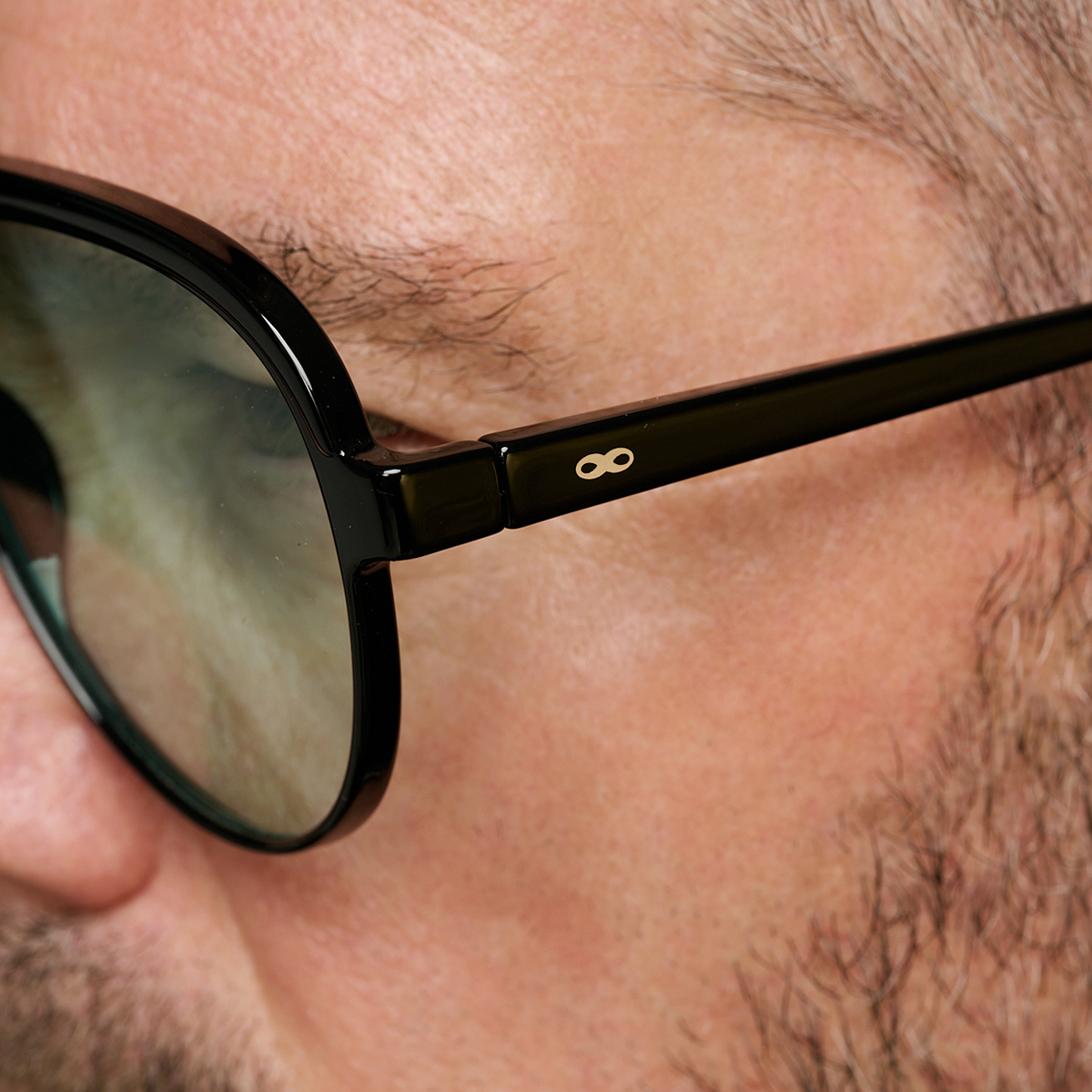 Paris Negro Brillo Lente Turquesa