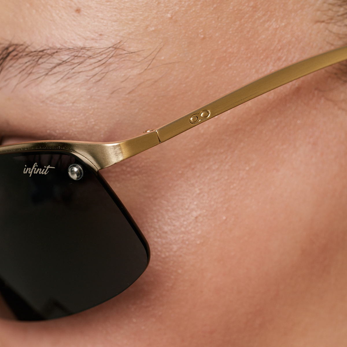 Santorini Dorado Lente Gris By Cale