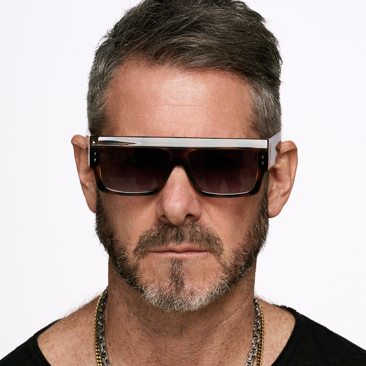 Suzuka Carey Lente Gris Degrade