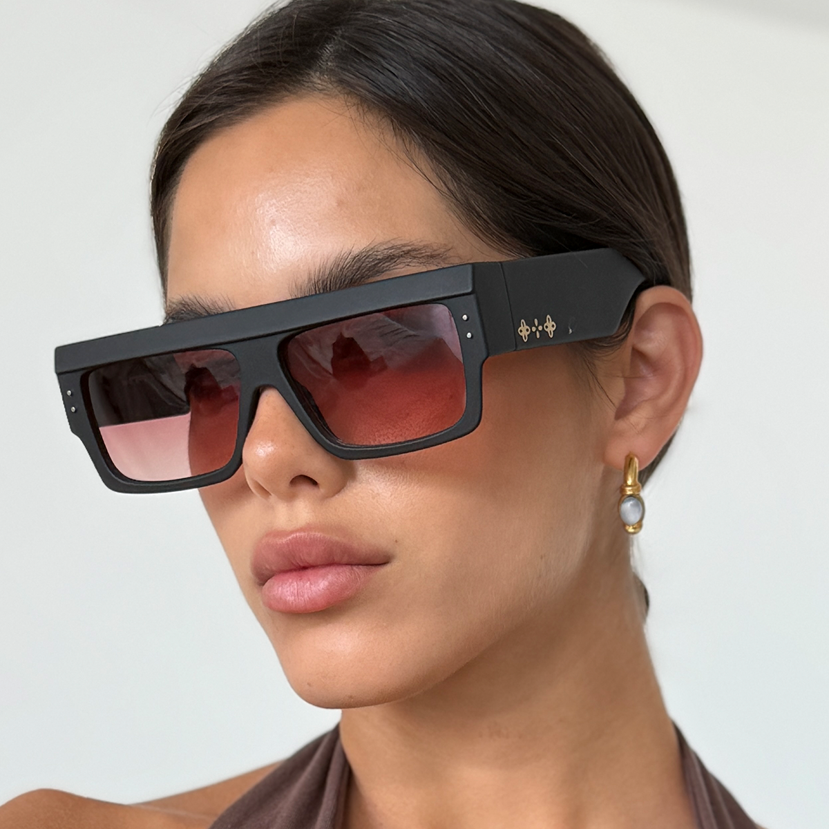 Suzuka Negro Mate Lente Bordo Degrade