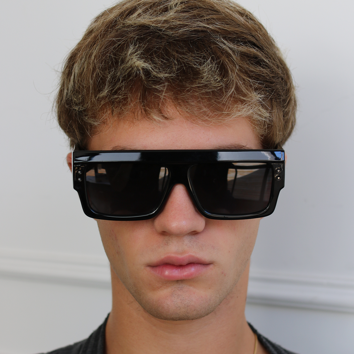 Suzuka Negro Brillo Lente Gris