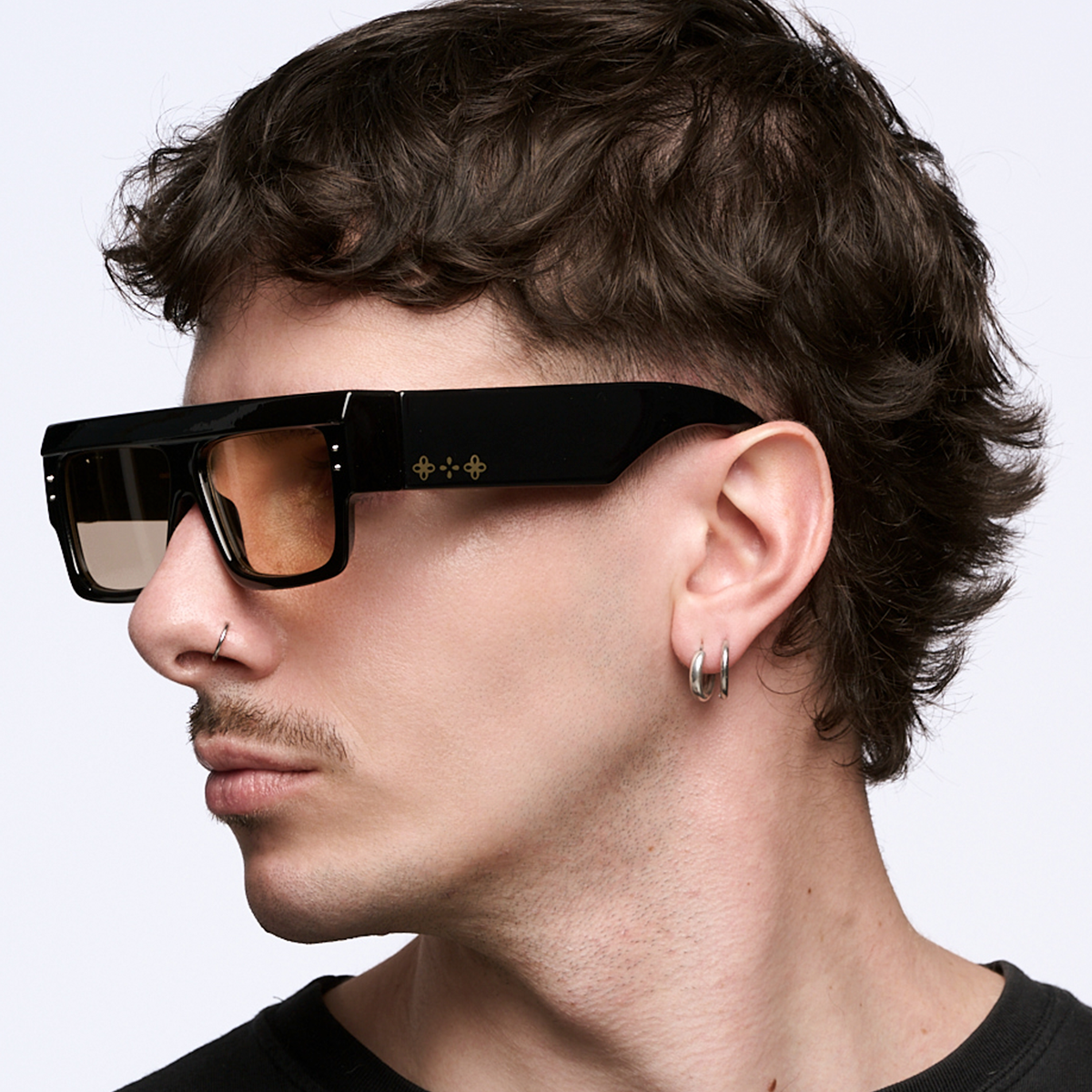 Suzuka Negro Brillo Lente Tostado