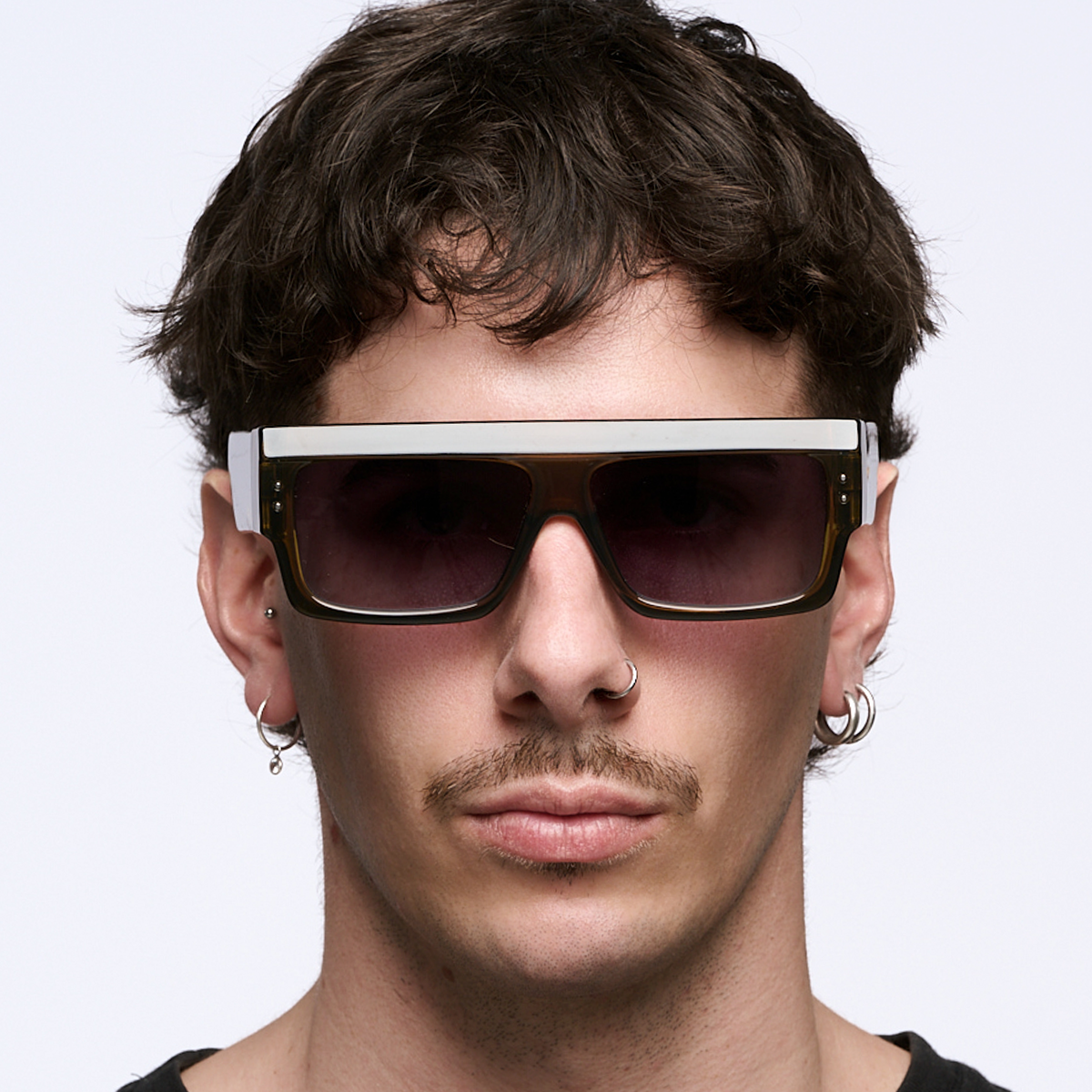 Suzuka Oliva Lente Gris Degrade