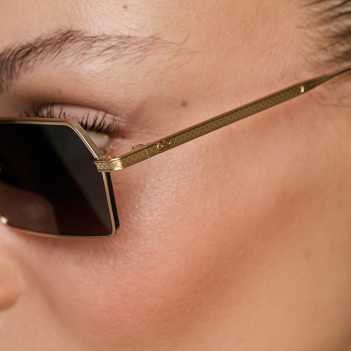 Tenere Dorado Lente Gris Degrade