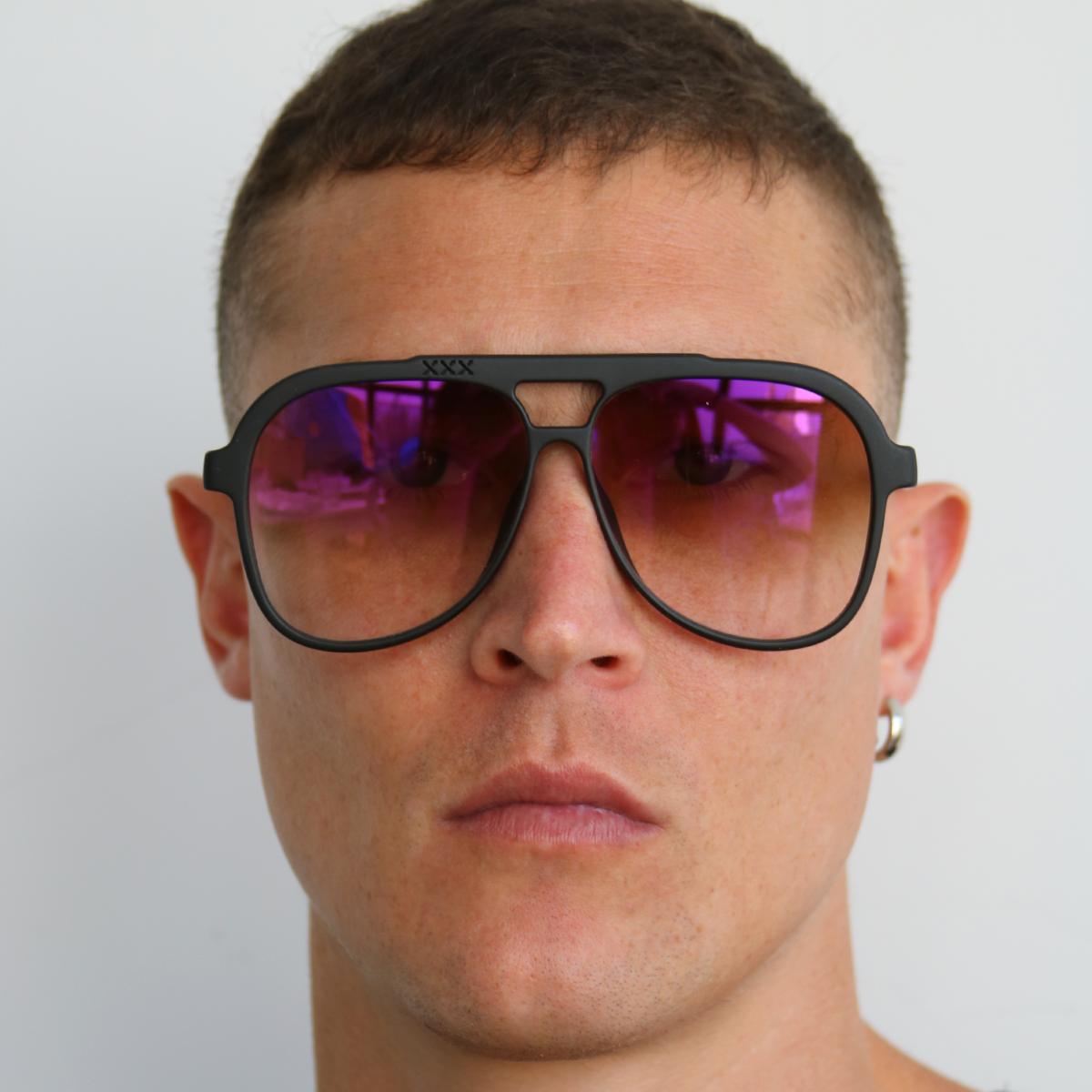 Triple Xxx Negro Mate Lente Suave Espejada Rosa Degrade