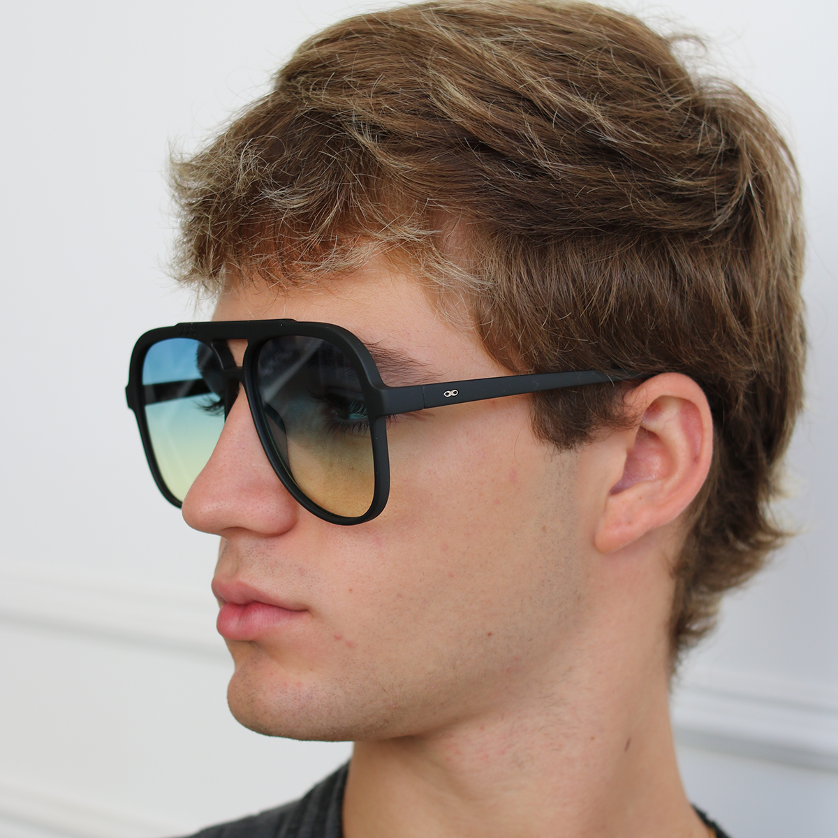 Triple Xxx Negro Mate Lente Azul Y Amarillo Degrade