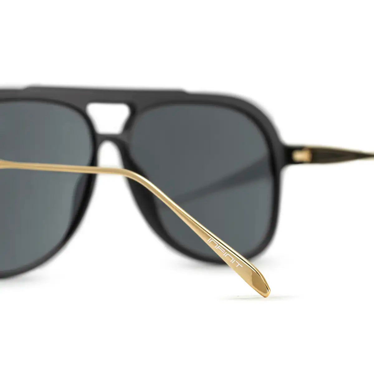 Triple Xxx Metal Negro Mate Lente Gris