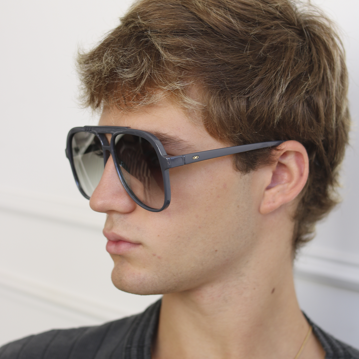 Triple Xxx Gris Lente Verde Degrade