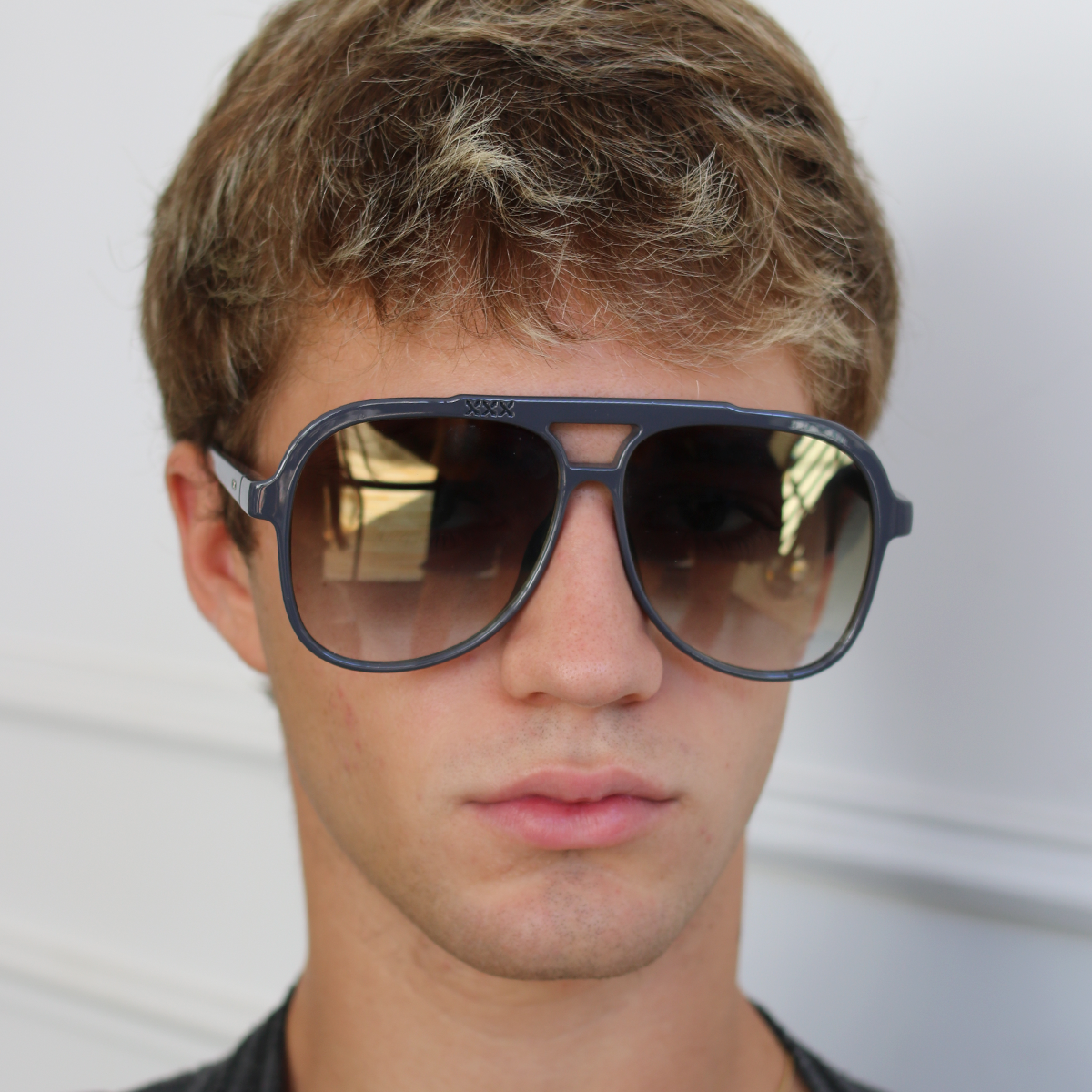 Triple Xxx Gris Lente Verde Degrade