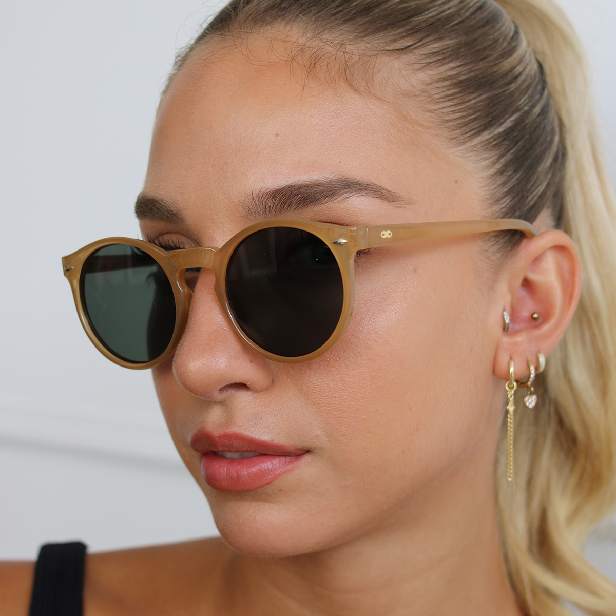 Anteojos De Sol Tulum Honey Lente Verde Polarizado